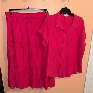 Wonderly XXL pink short sleeve button up / skirt set